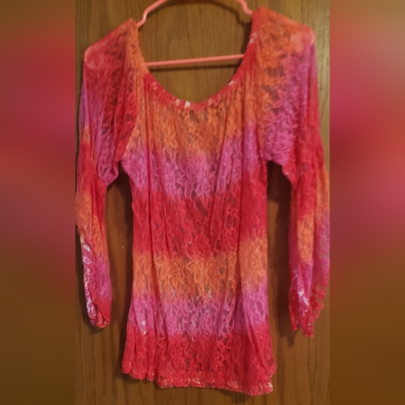 NWT Gorgeous Bright Ombre Lace Split Bell Sleeve Top Size XL - Picture 3 of 5